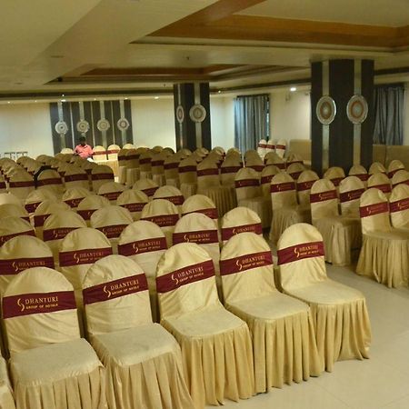 Hotel Sitara Grand Χιντεραμπάντ Εξωτερικό φωτογραφία