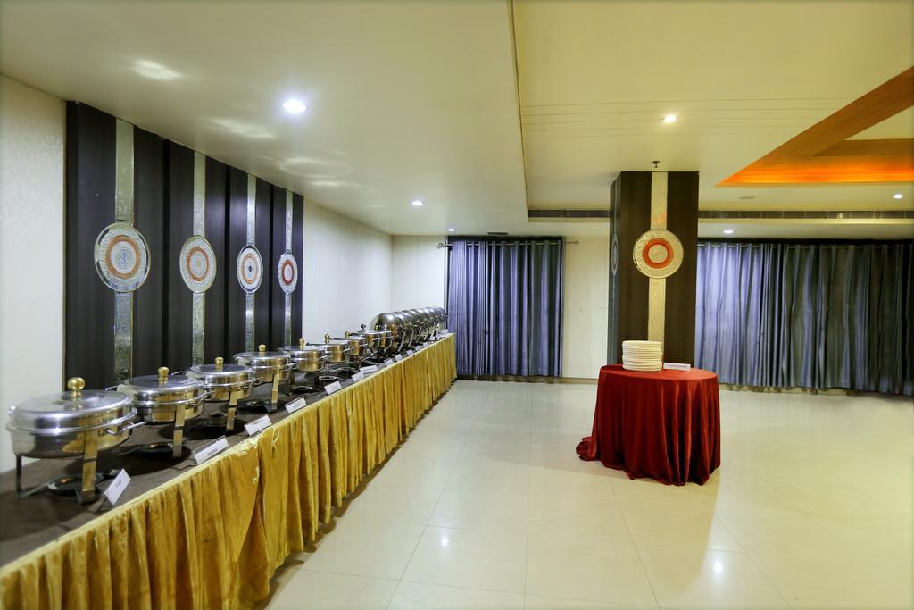 Hotel Sitara Grand Χιντεραμπάντ Εξωτερικό φωτογραφία