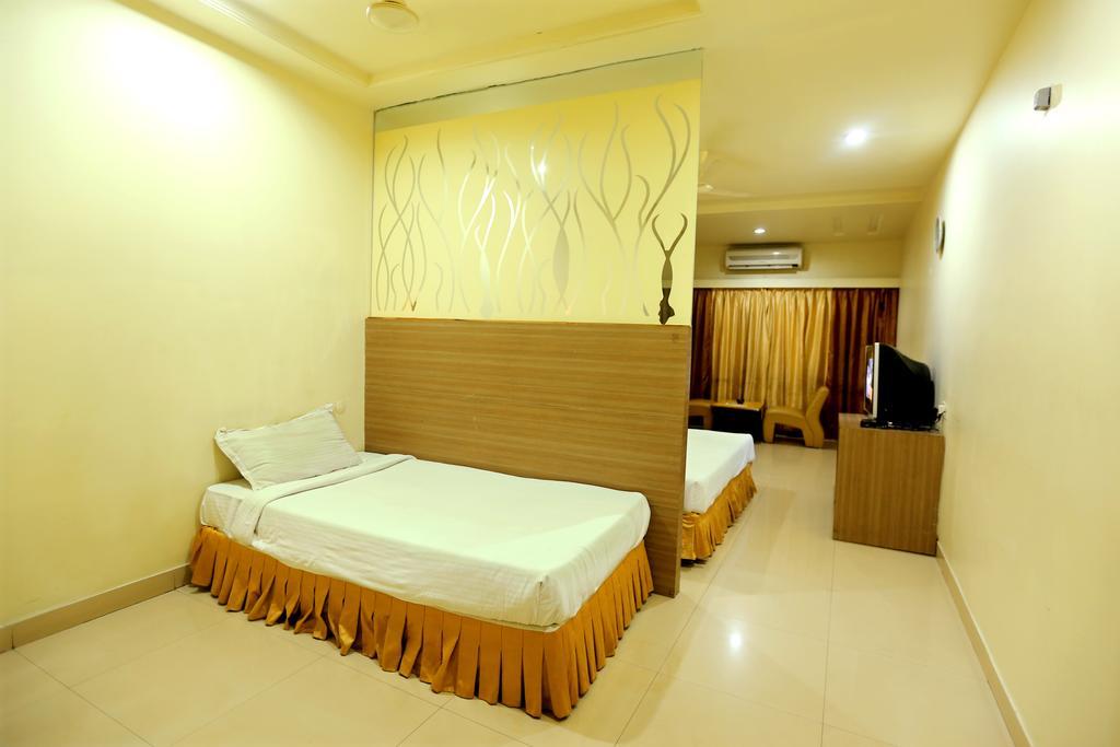 Hotel Sitara Grand Χιντεραμπάντ Εξωτερικό φωτογραφία