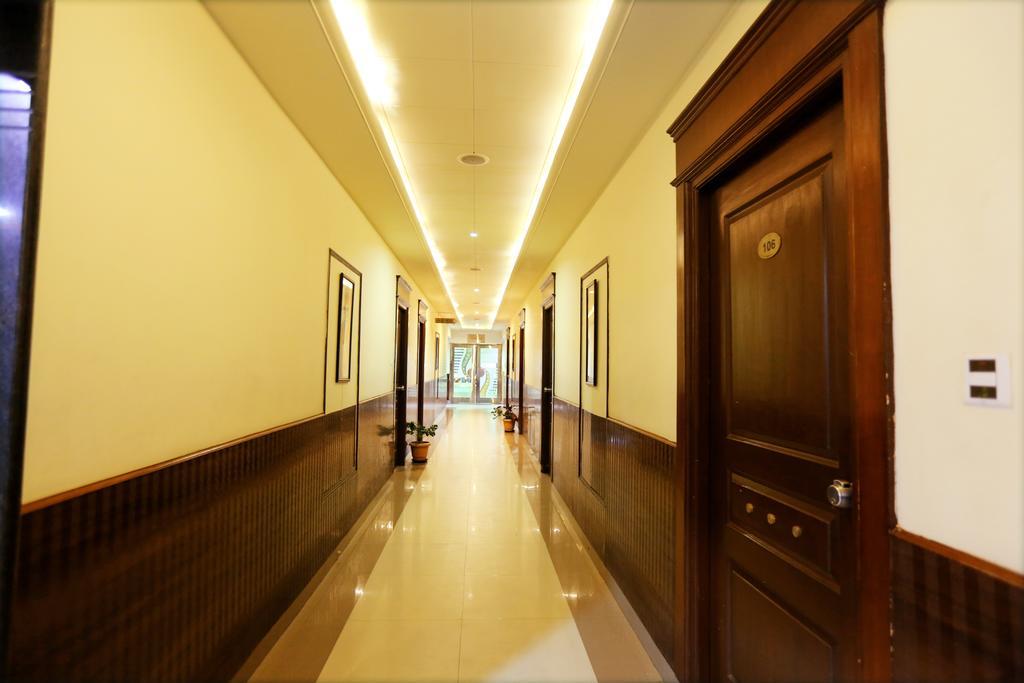 Hotel Sitara Grand Χιντεραμπάντ Εξωτερικό φωτογραφία